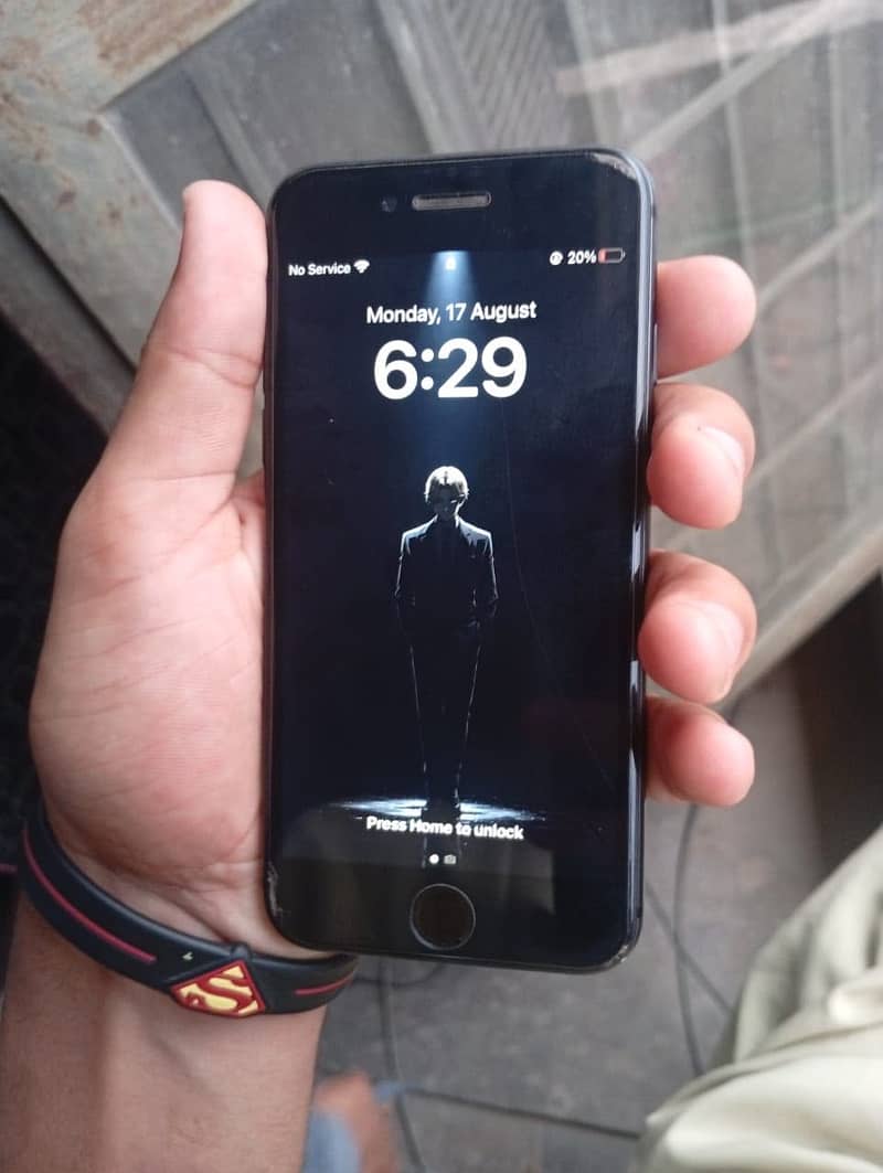 Apple iPhone 8 0