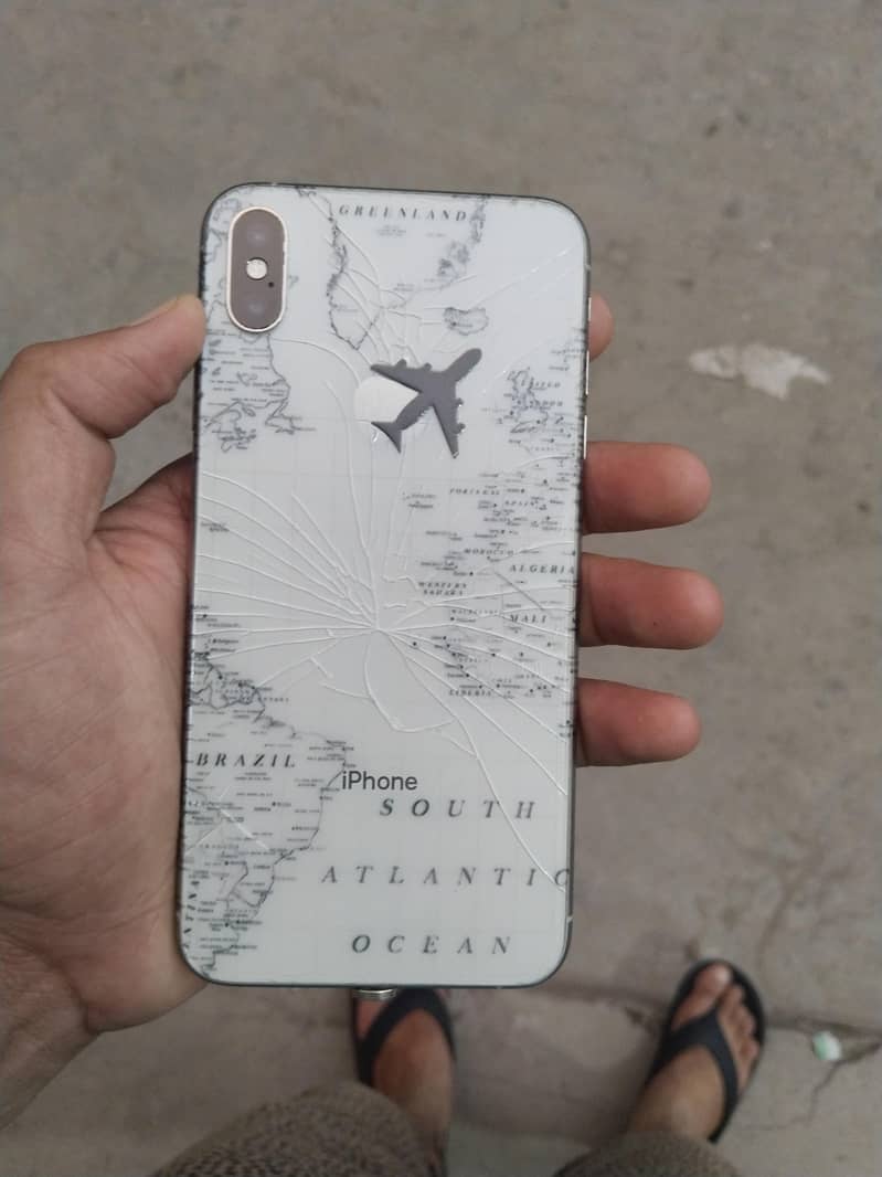 Apple iPhone XS Max 0