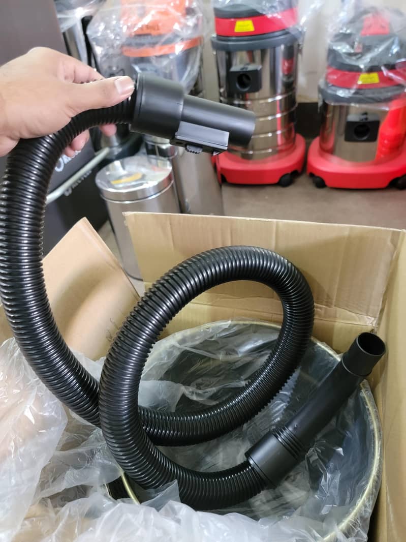 Vacuum Cleaner 30Ltr 4