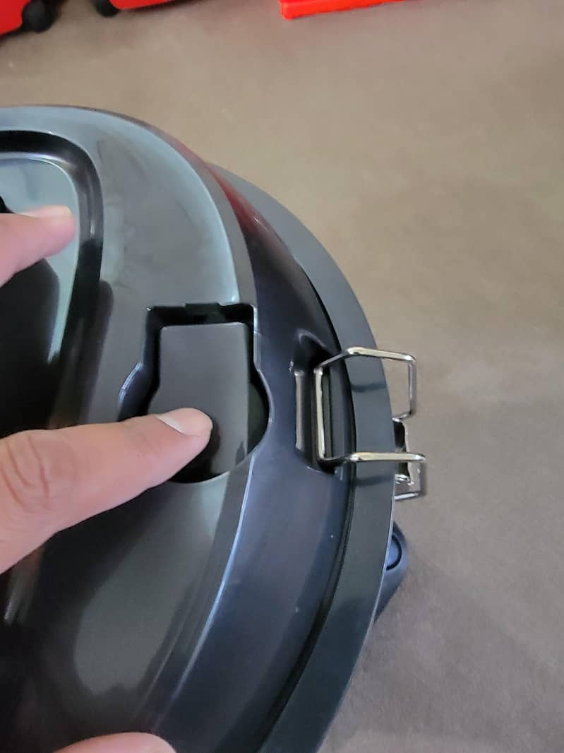 Vacuum Cleaner 30Ltr 7