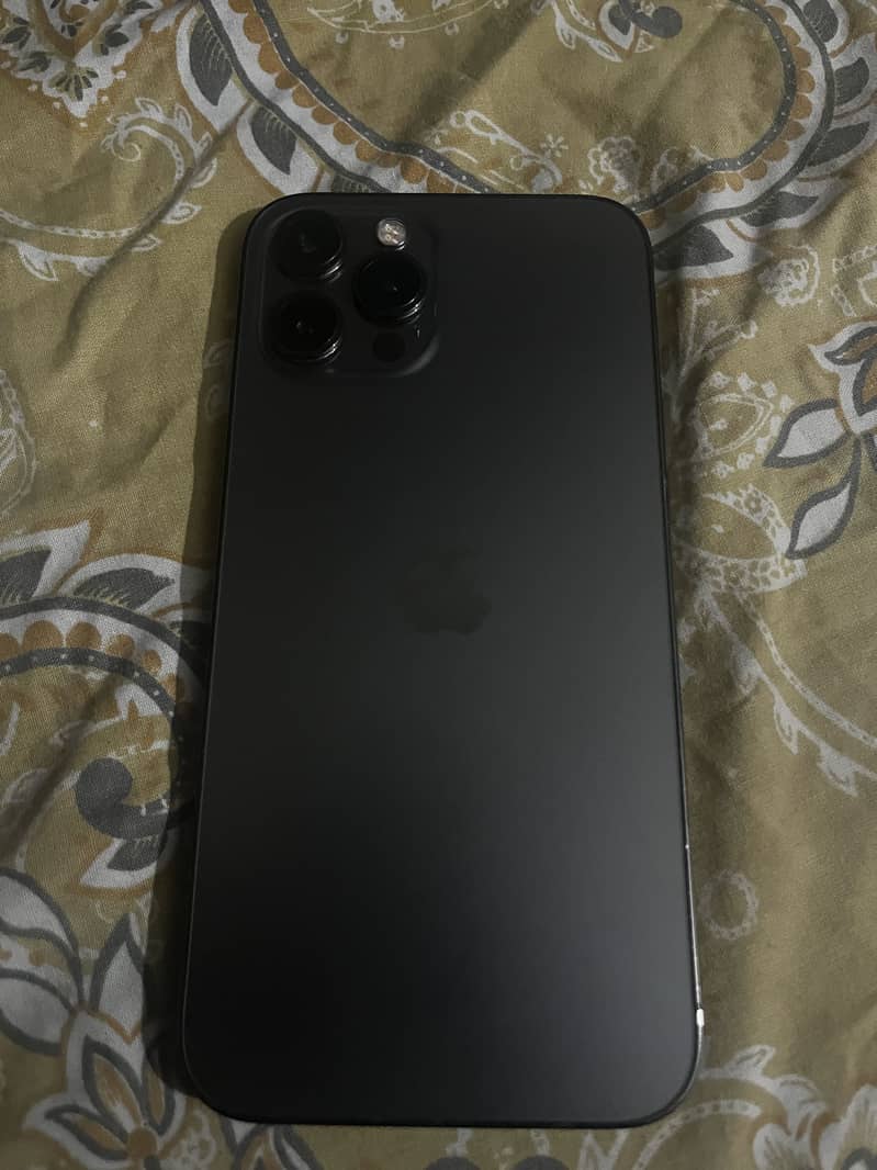 Apple iPhone 12 Pro Max 4