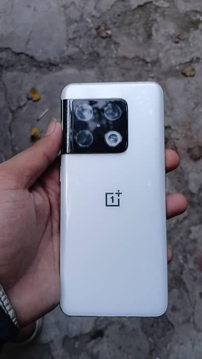 One Plus 10 Pro