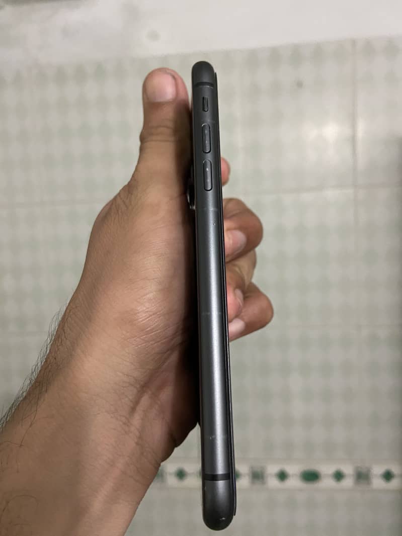 Apple iPhone 11 2