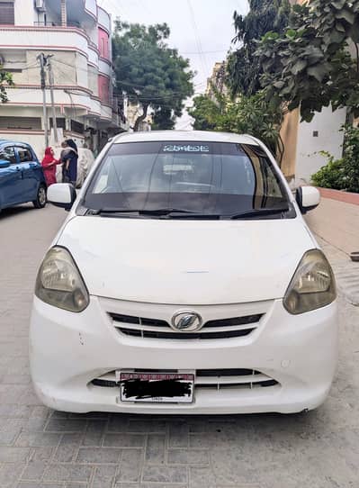 Daihatsu Mira 2013