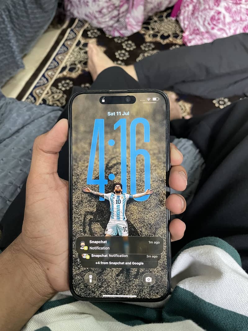 Apple iPhone 16 Plus 5