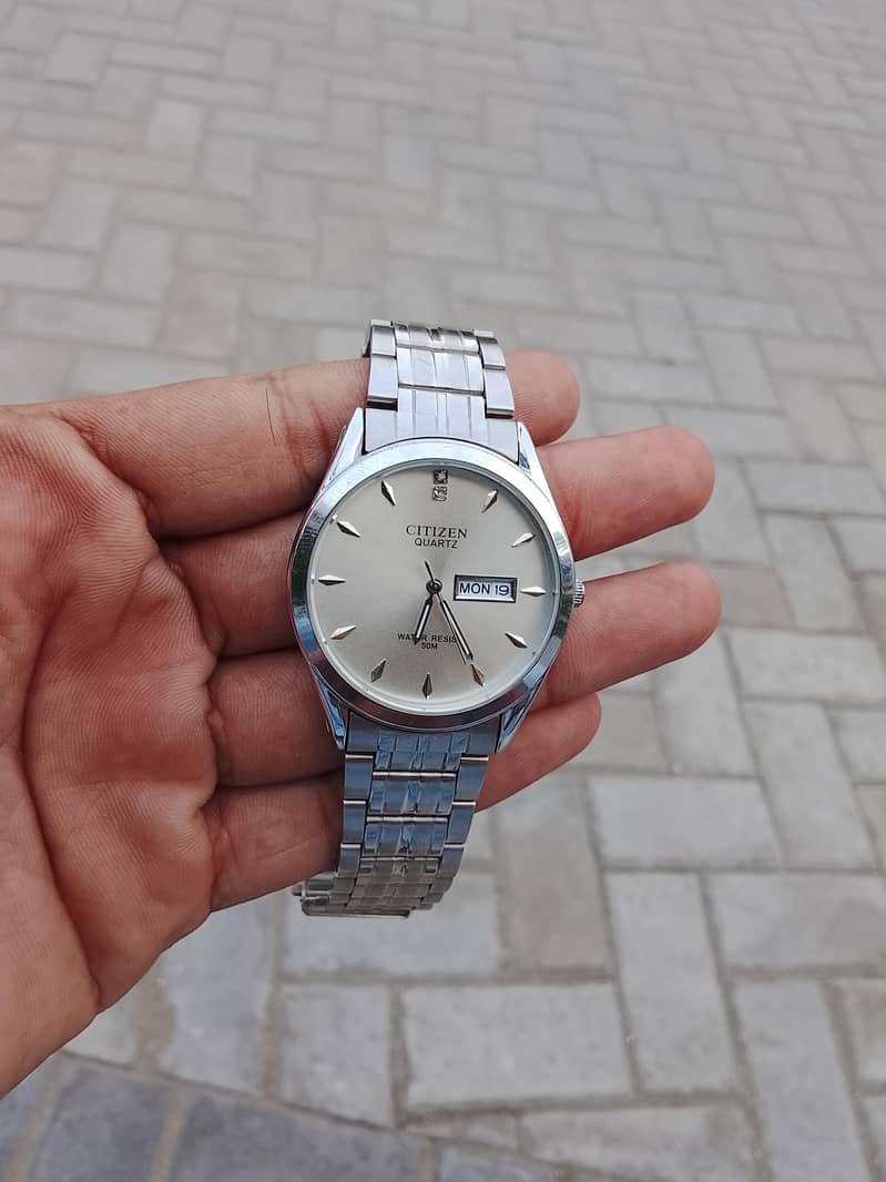 citizen quartz 0