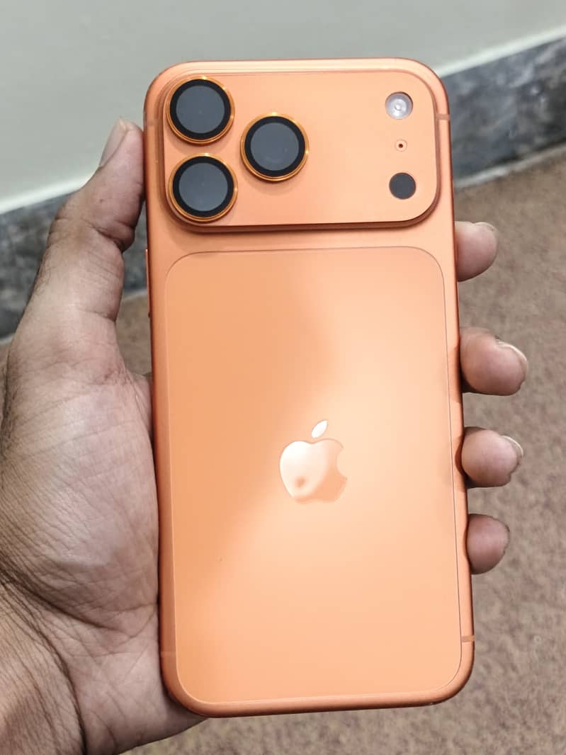 Apple iPhone 17 Pro Max 2