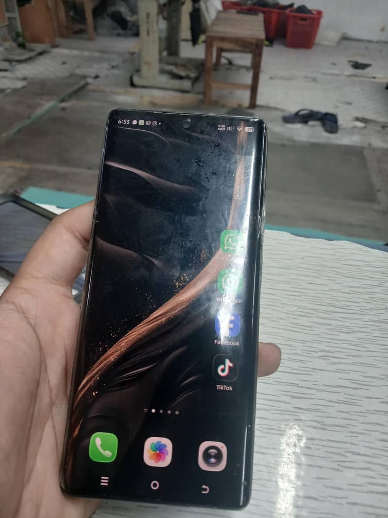 Tecno CAMON 40 Pro 3
