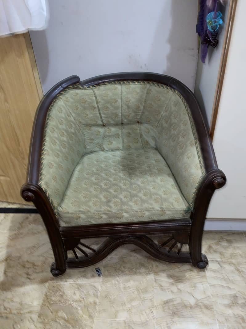 Wooden sofa set 0