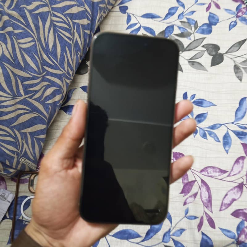 Apple iPhone 16 Pro Max 5