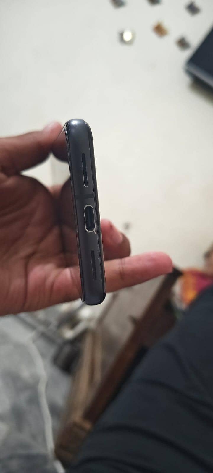 Google Pixel 8 4