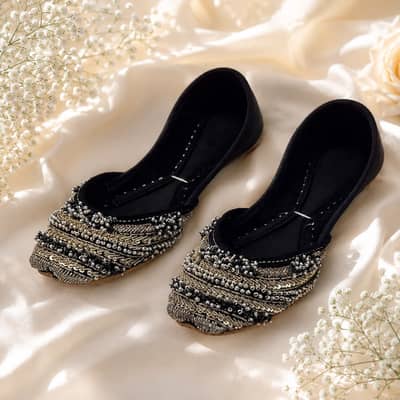 Ladies Slippers / Ladies Khussa / Ladies Sandals / Women Footwear /
