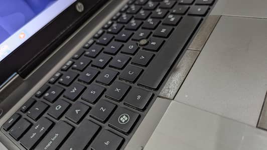 Neat & clean hp probook 6460b 0/3/0/2/--5/2/7/9/3/2/5