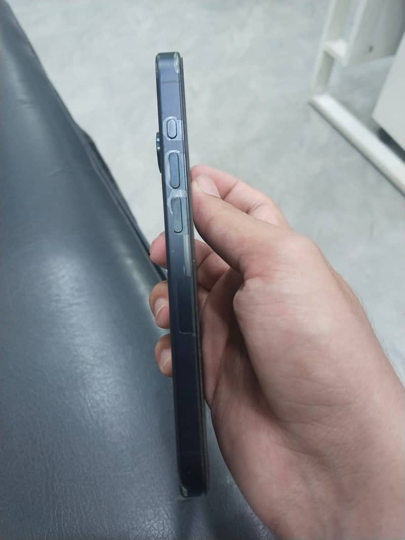 Apple iPhone 15 Pro 5