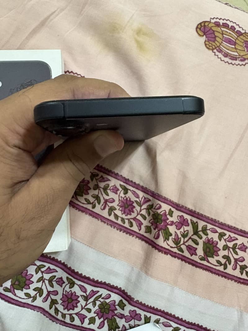 Apple iPhone 16 Plus JV 3
