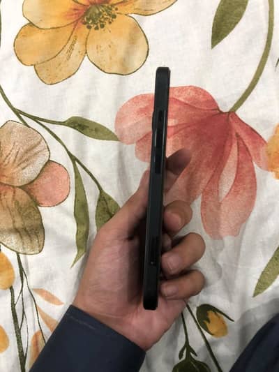 Apple iPhone 15