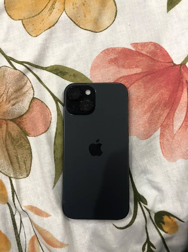 Apple iPhone 15 2