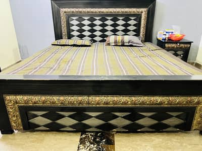 Bed set with dressing table