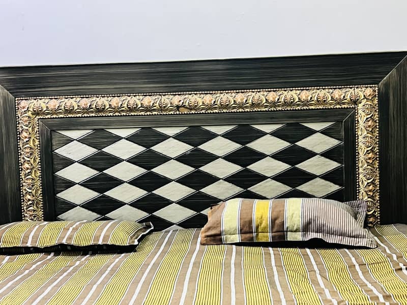 Bed set with dressing table 3