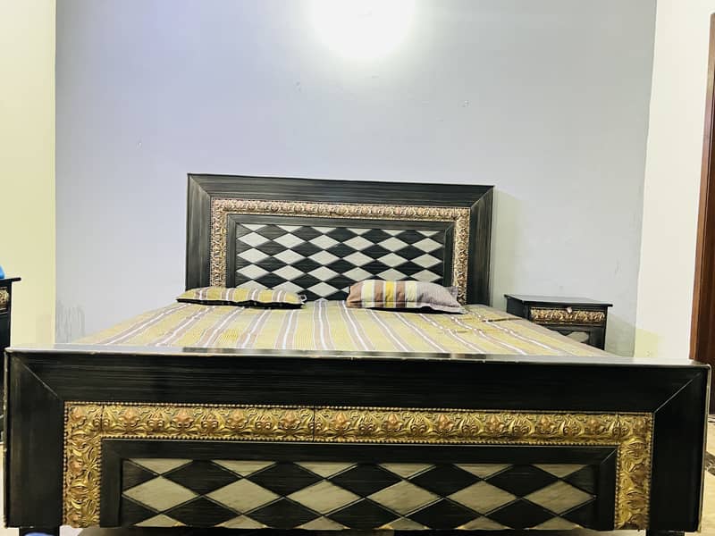Bed set with dressing table 4