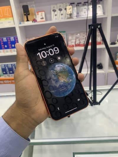 Apple iPhone XR