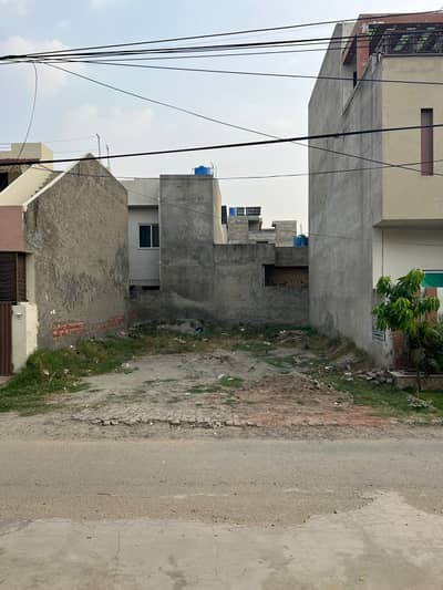 5 Marla 2545 Plot For Sale At 40-Ft Wide Road Near Ucp University & Shaukat Khanam Chowk