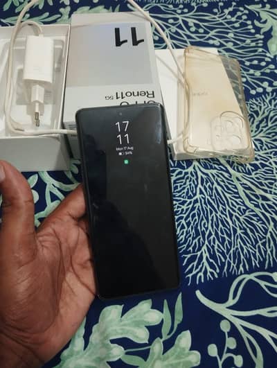 OPPO Reno11