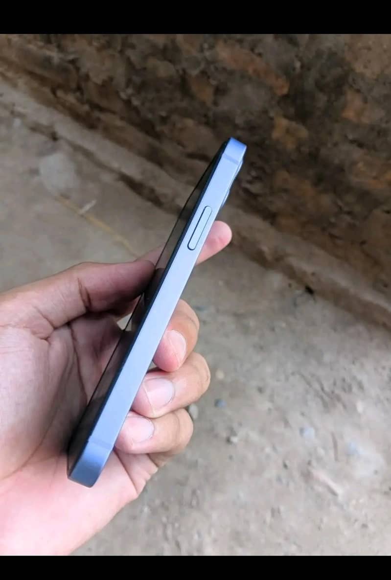 Apple iPhone 12 mini 3