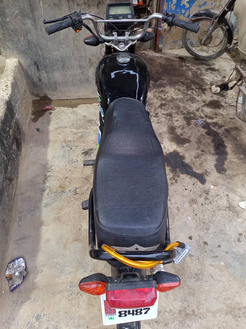 Unique 70 cc 3