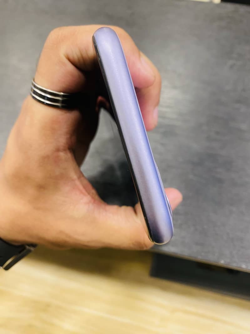 Apple iPhone 11 2