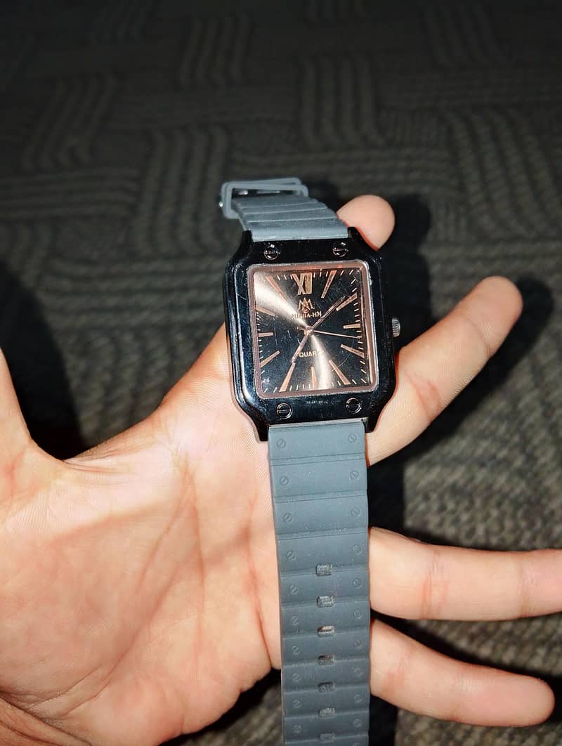 digital watch use 3