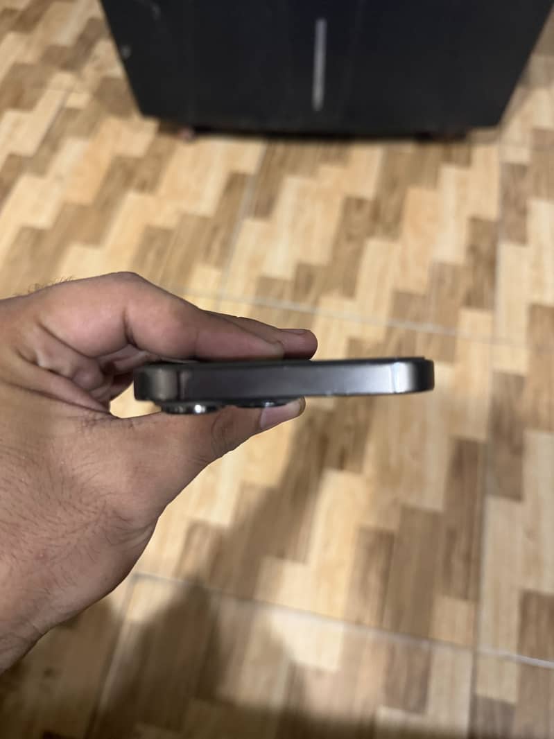 Apple iPhone 13 Pro 3