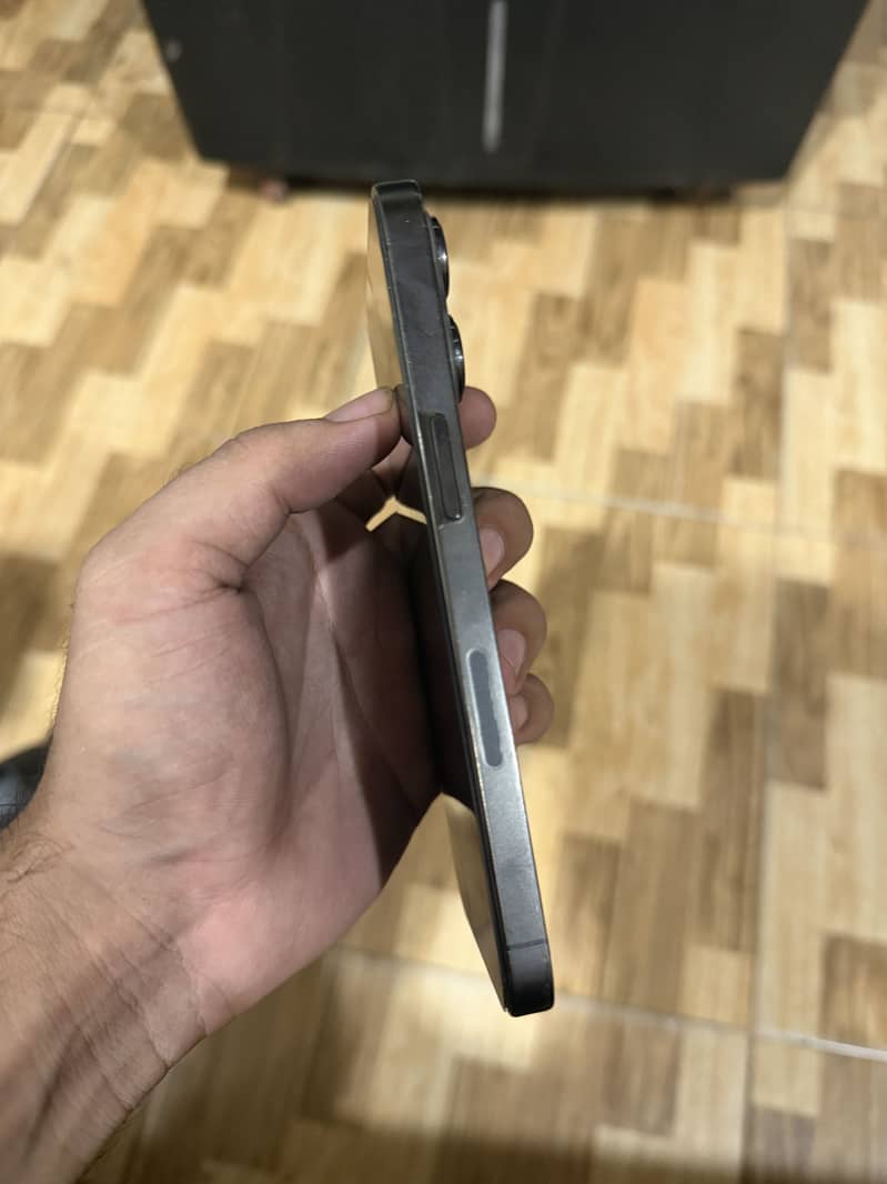 Apple iPhone 13 Pro 4