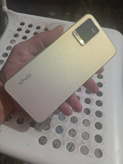 Vivo Y33T