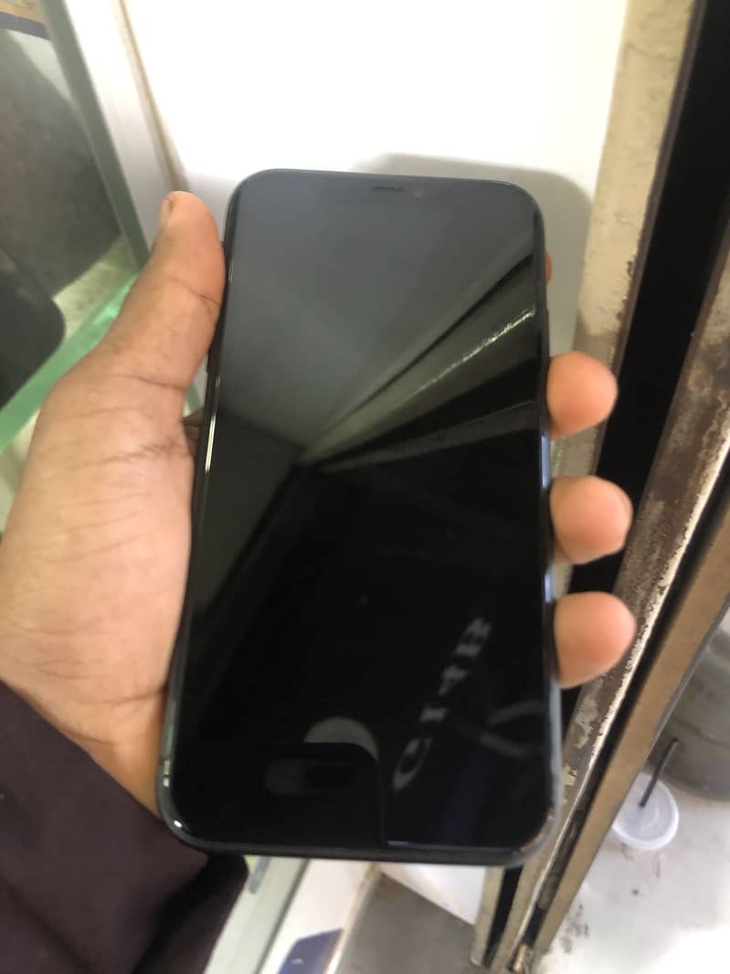 Apple iPhone 11 1