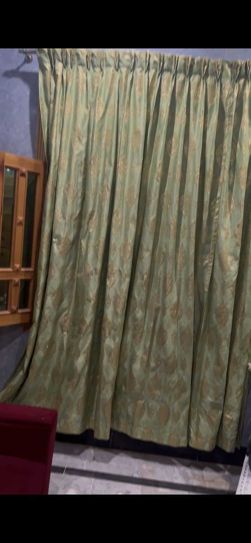 Curtains 0