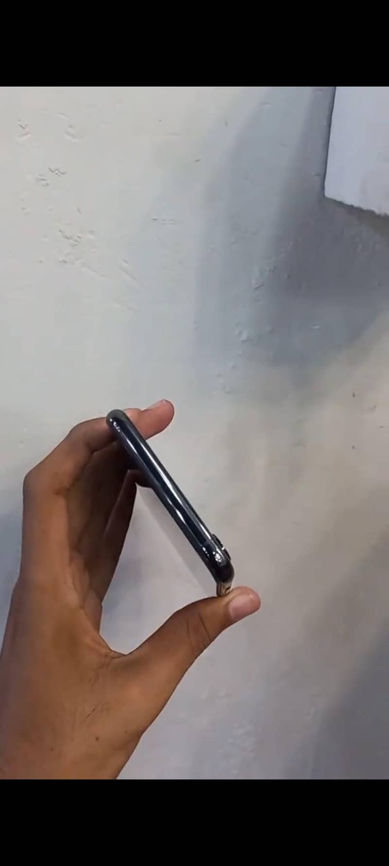 Apple iPhone XS Max 4