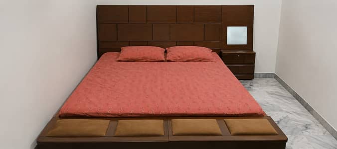 King size bed with two side tables