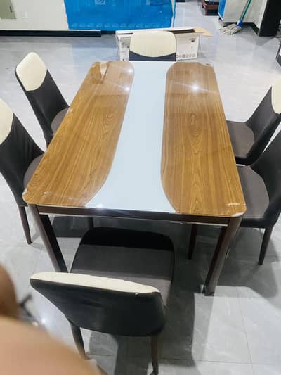 moderan wooden dinning table