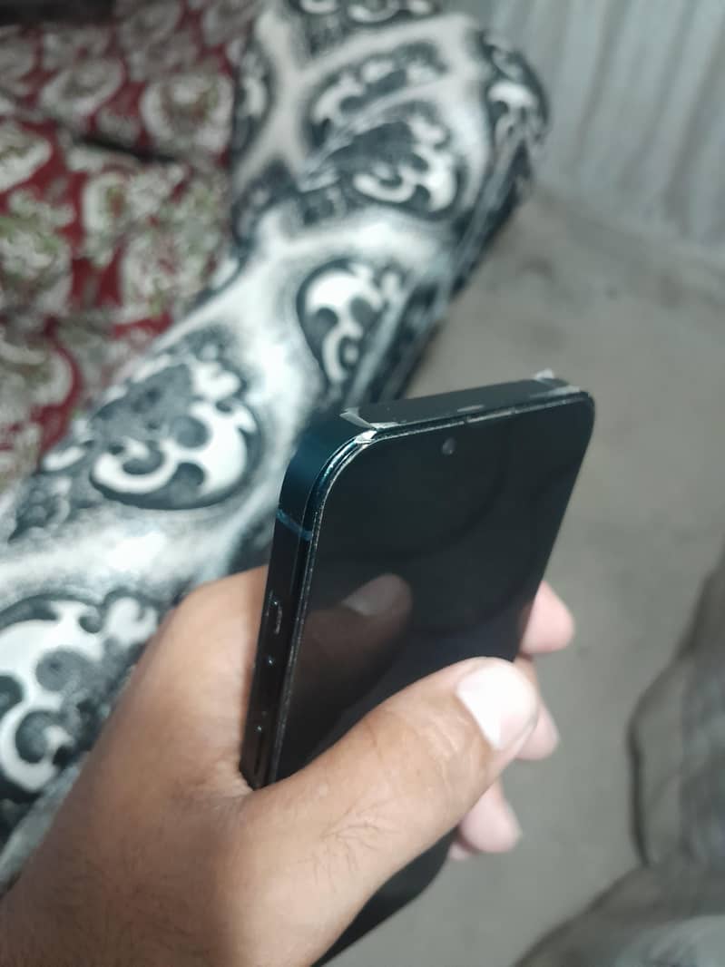 Apple iPhone 14 1