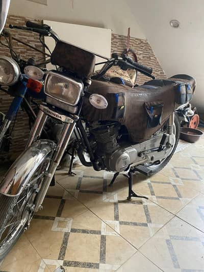 Honda CG 125 Model 2014 - Genuine Condition - | Golden Number