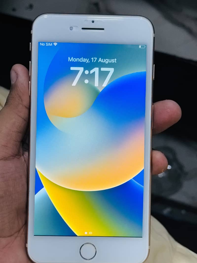 Apple iPhone 8 Plus 2