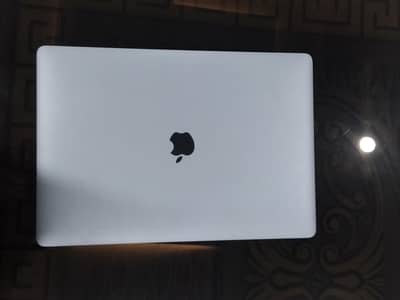 Macbook Pro 2018 15 inch