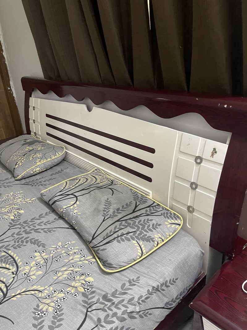Bed,side table and dressing 2