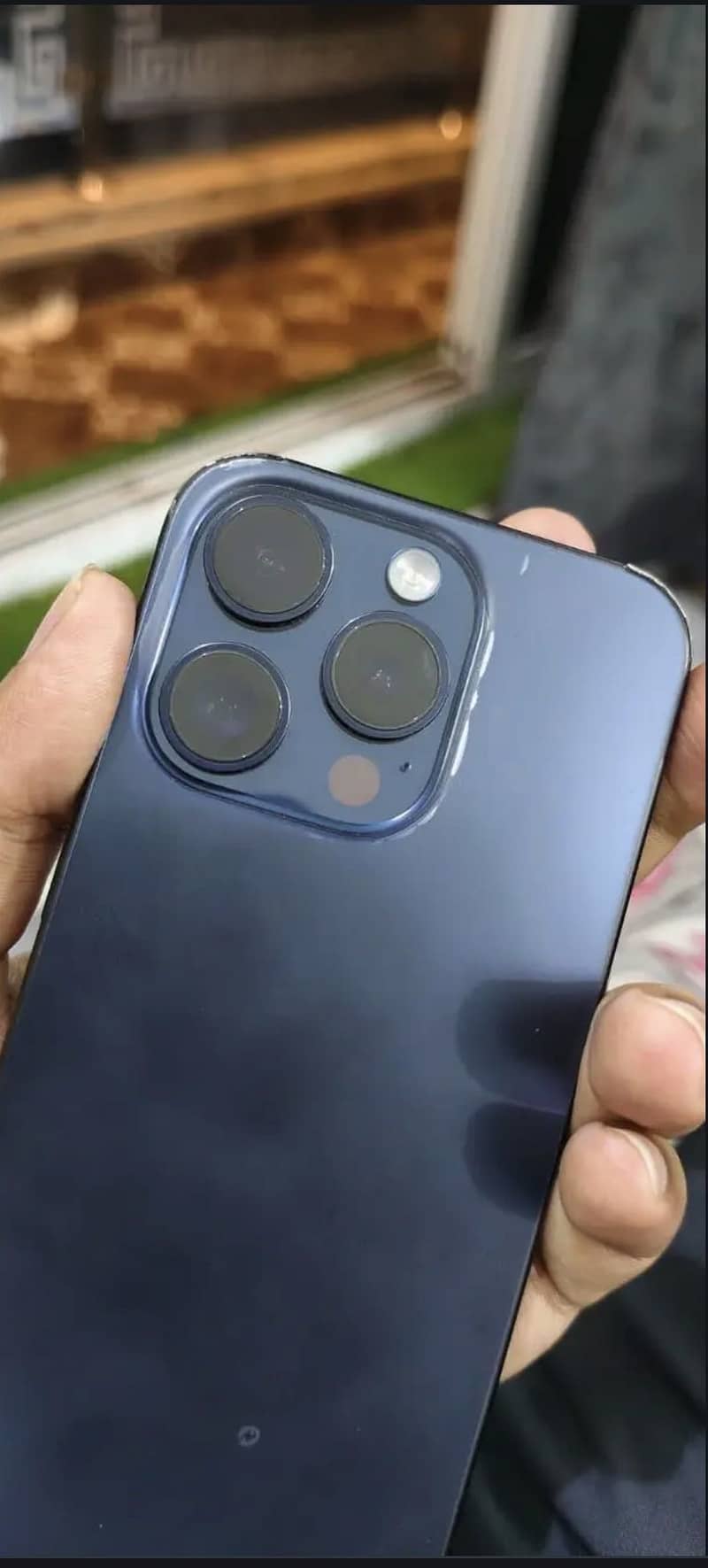 Apple iPhone 15 Pro 3