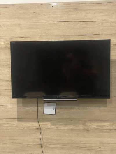 Sony BRAVIA LED TV for Sale – Excellent Condition 