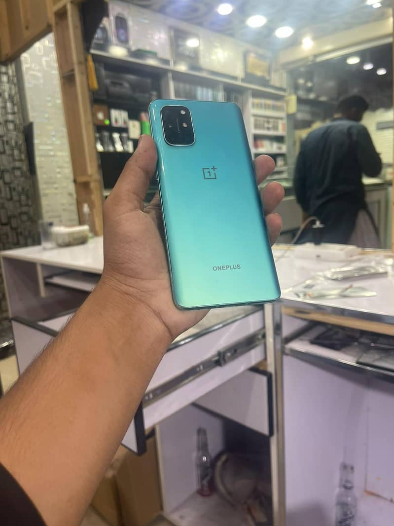 One Plus 8T 0