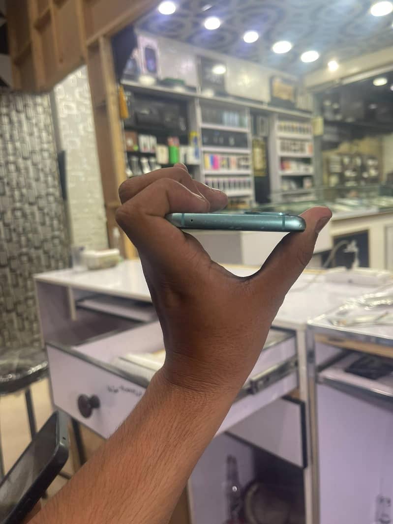 One Plus 8T 1