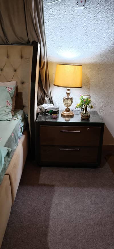 bed set with dresser. decorum brand in very reasonable price