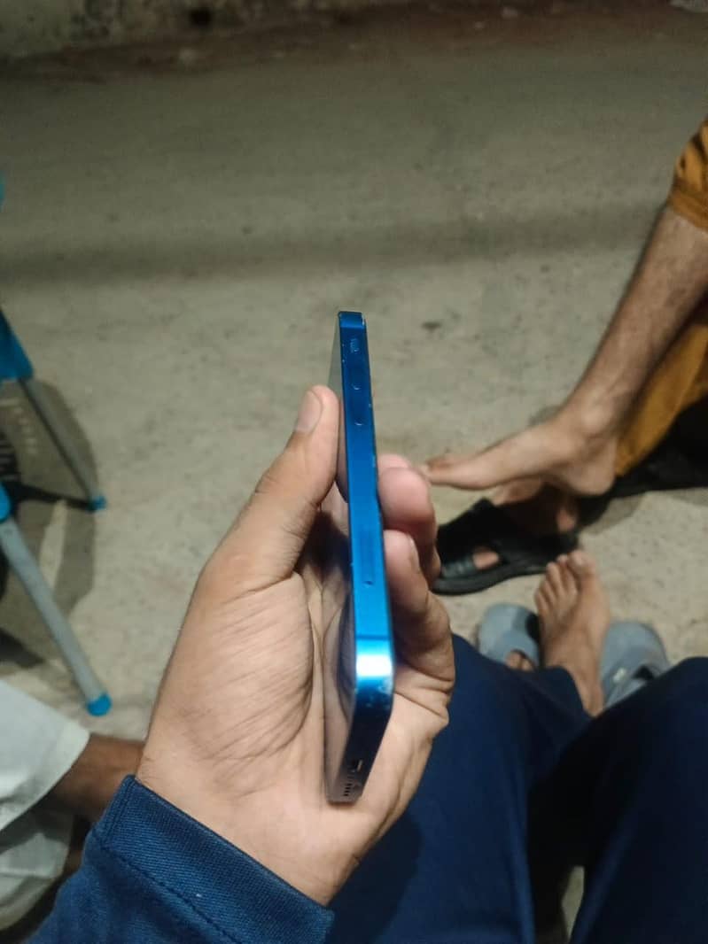 Apple iPhone 13 mini 5